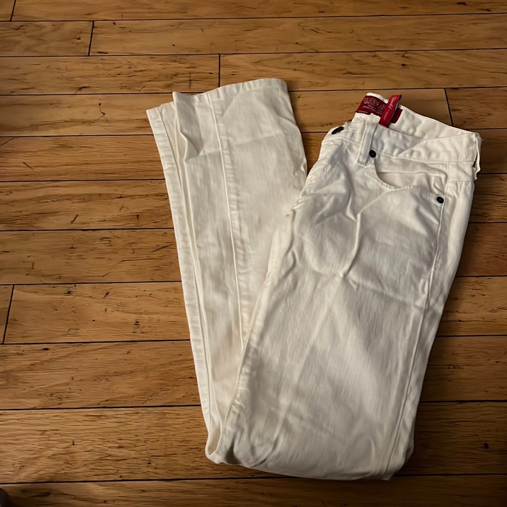 White skinny Guess denim jeans